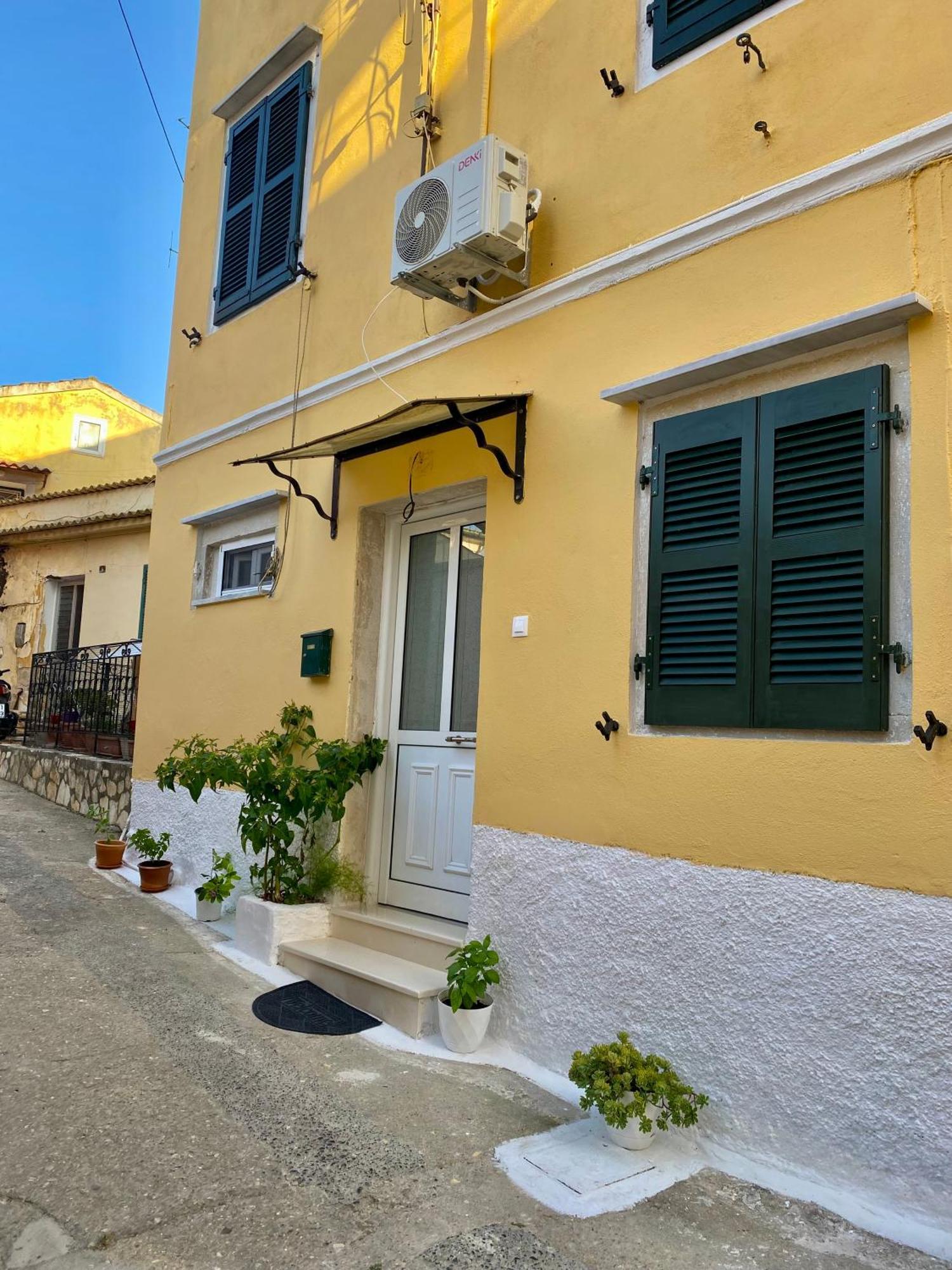 Corfu Port Art Studios Buitenkant foto