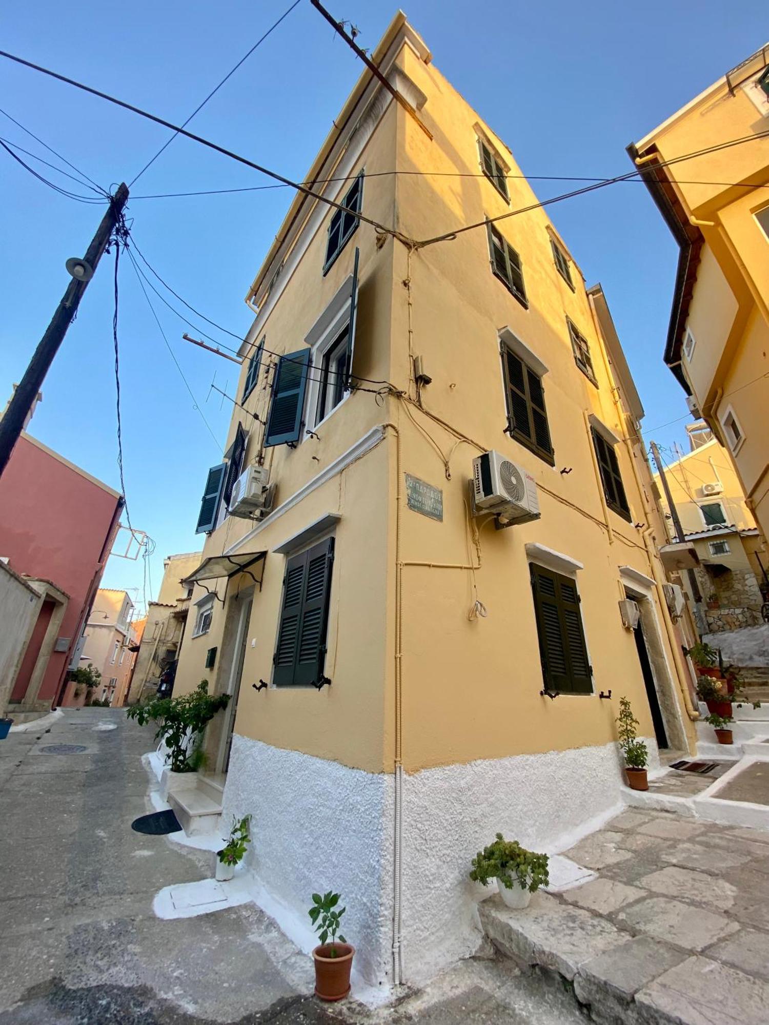 Corfu Port Art Studios Buitenkant foto